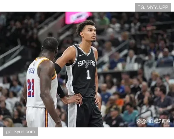 特写：维克托-文班亚马谈自己对最佳防守球员奖项的渴望