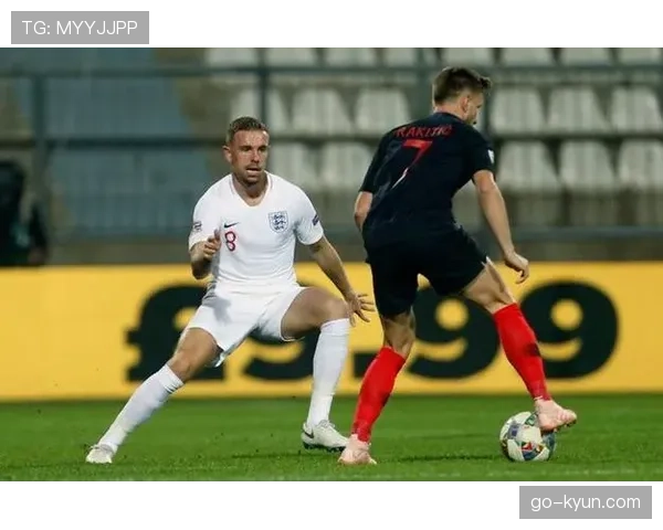 聚焦:19岁小将梅努首次入选英格兰队,有望在赛季末关键战首发 聚焦:19岁小将梅努首次入选英格兰队,有望在赛季末关键战首发